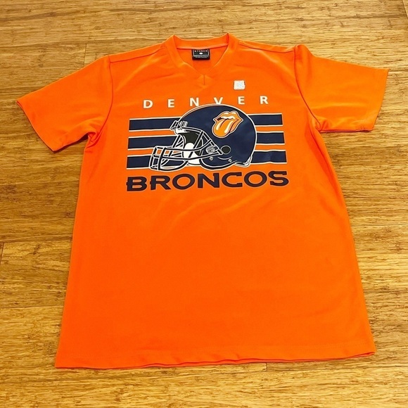 New! Denver Broncos NFL + Rolling Stones collectors' v-neck shirt - Picture 2 of 11